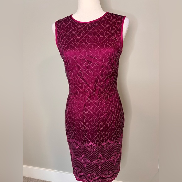 VTG Escada Margaretha Ley Silk Blend Embroidered Sheath Dress - Magenta - 36 - Picture 1 of 5